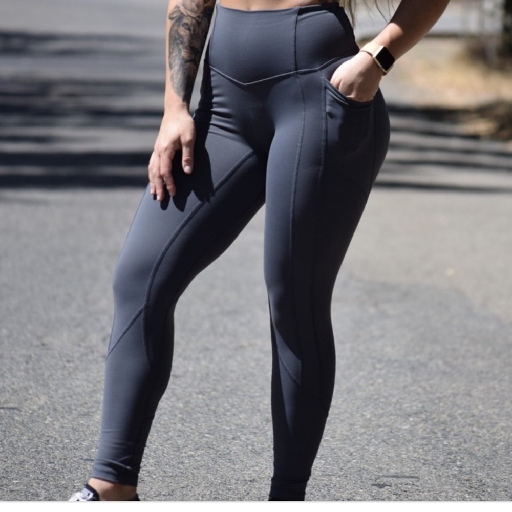 TYC heart booty leggings